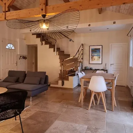 Holiday home Maison De Bord De ,hyeres, 3 Chambres, Jardin, Calme