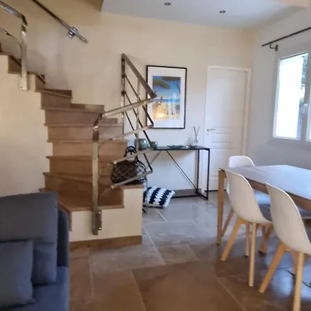 Maison De Bord De ,hyeres, 3 Chambres, Jardin, Calme Ιέρ