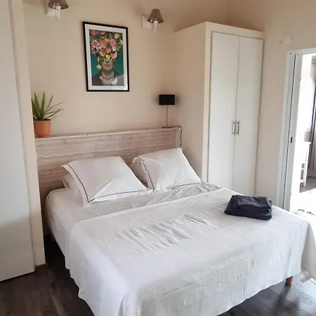 Maison De Bord De ,hyeres, 3 Chambres, Jardin, Calme Holiday home *