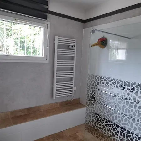 Σπίτι διακοπών Maison De Bord De ,hyeres, 3 Chambres, Jardin, Calme *