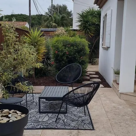 Maison De Bord De ,hyeres, 3 Chambres, Jardin, Calme *